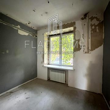 Лесі Українки бульв., 8