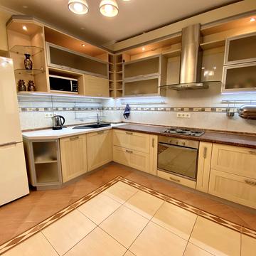 Введенська вул., 29/58