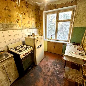 Продаж 1к квартири 30 кв.м. на мас. Червоний Камінь, буд. 8