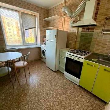 1к квартира в цегляному будинку