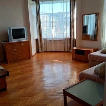 продаж 3кім квартири вул.Франка(центр) з ремонтом