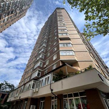 Продам 3-х ком. кв. на Французском бул./Стикон, боковой вид на море!