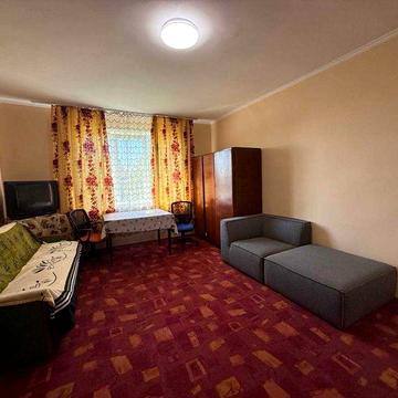 Продається 2-кімнатна квартира у Винниках (вул. Степана Бандери)