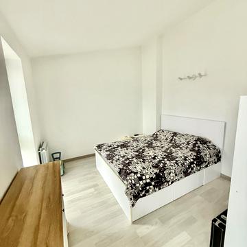 Остромирська вул., 35б