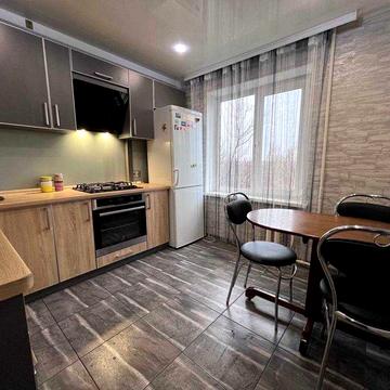 Сдам 2х комнатную квартиру проспект Моторостроителей