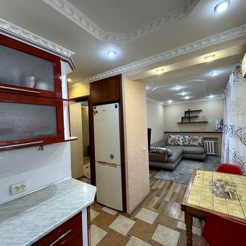 Продаю 2 квартиру Центральний р