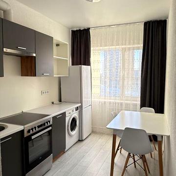 Довгострокова оренда 1к Квартира Шкільна вулиця ЖК Янтарный