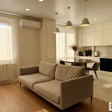 Продаю стильну укомплектовану 1кім +велика кухня студія ЖК Європейське Сіті 1