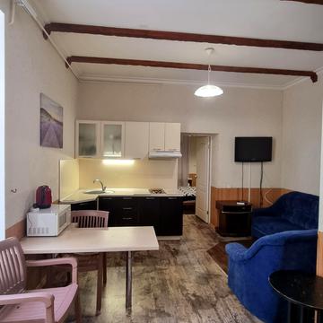 Пер Некрасова, 4