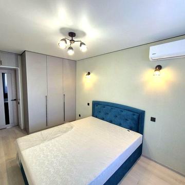 Нова 2-х кім кв Центр р-н стад. Спартак вул К.Острозьких ніхто не жив