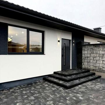 Продаж сучасного будиночку котеджного типу.