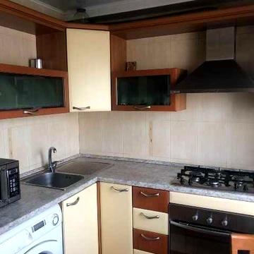 Продается 3-комн.кв. по ул.Запорожской (Малый рынок)