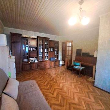 Продам двухкомнатную квартиру с ремонтом в Центре/Канатная