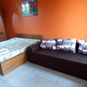 Хазяїн,  Опалення завжди є, 1 к. кв-ра, 10 хв метро пішки Академмістеч