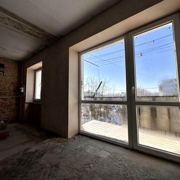 3-кім квартира на середньому поверсі вул. Бандери ( район 11-шк )