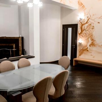 Трикімнатна квартира вул.Катерининська, Центр