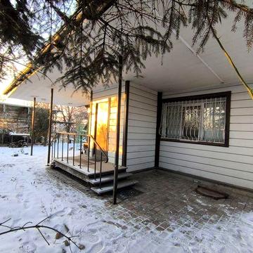 Домоволодіння для родини у Дергачах. Сертифікат так