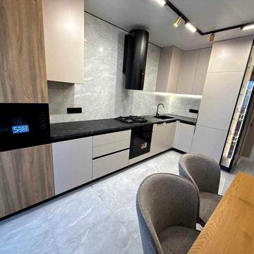 Сучасна 2 кімн. вул. Корольова. Новобудова. Повністю облаштована.