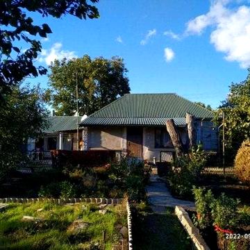 Продається будинок в гарному стані.  р9