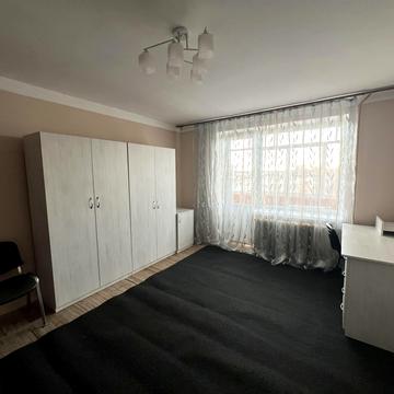 Келецька вул., 83