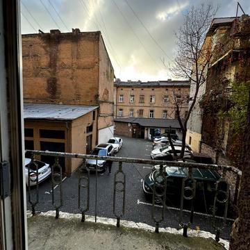 Вячеслава Чорновола просп. (), 1