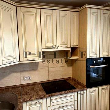 *Чотирикімнатна квартира біля метро Позняки, вул. Лариси Руденко, 10Б