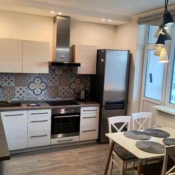 Оренда двокімнатної Сікорського1-б, генератор