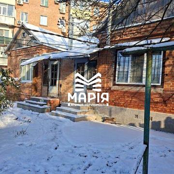 Продаж справжнього маєтку в центрі