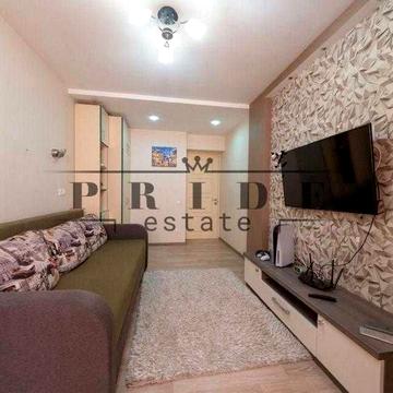 *Чотирикімнатна квартира; проспект Шухевича, 24; р-н Воскресенка