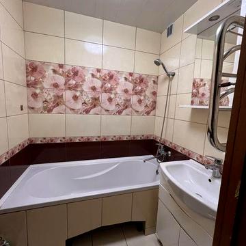 Сдам 2 комн квартиру район эпицентра