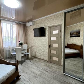 Аркадійське плато вул. (Гагаринське плато), 1