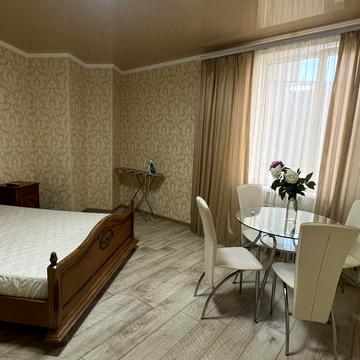 Аркадійське плато вул. (Гагаринське плато), 1