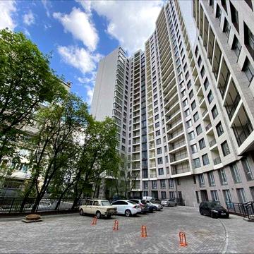 Продам 3-к квартиру в ЖК Cardinal з панорамним видом на центр міста. ЖК Кардинал