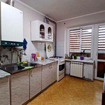 Оренда 2 кімн кв з інд.опаленням в Центрі поруч з кінотеатром "Космос"