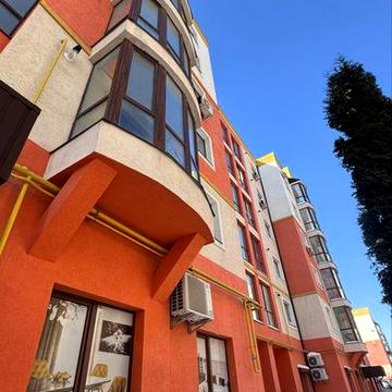 Продається 3-кімнатна квартира на Щасливому