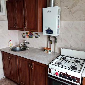 Сдам 1-комнатную квартиру на Правом берегу 4000 грн.