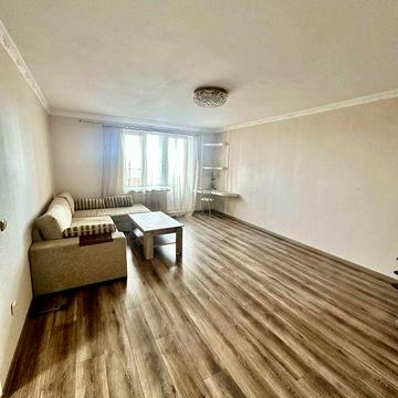 Продам 3-кімнатну квартиру з ремонтом, Гірка