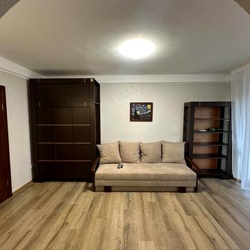 Василя Тютюнника вул. (Анрі Барбюса), 47