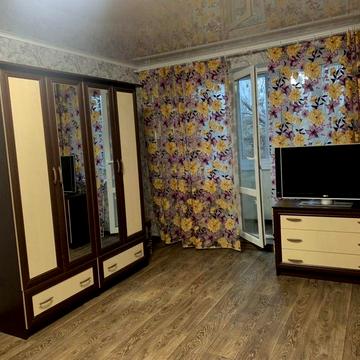 Катеринівська вул. (Мануйлова), 1