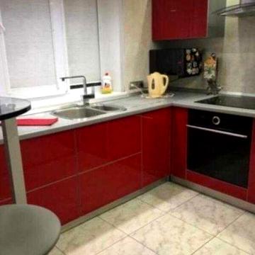 Продам 2 ком. кв. Студенческая.