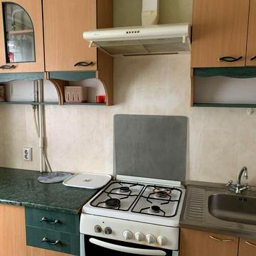 Терещенківська вул. (Червоного Козацтва), 2