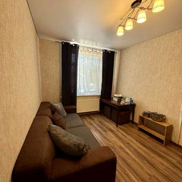 Опенда 2 кімнатноі. Можна з домашнім улюбленцем.