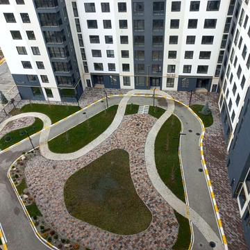 Івана Кожедуба вул., 8