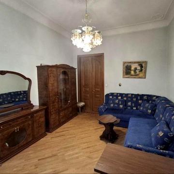 2к продам Куликовский узвіз 14 сталинка