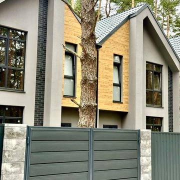 Таунхаус в центрі Бучі! Розмежовані окремі двори