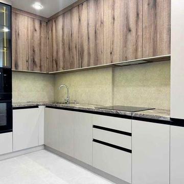 Велика 1-кім з сучасними ремонтом