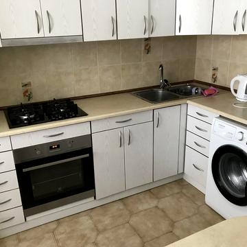 Євгена Коновальця вул. (Щорса), 35