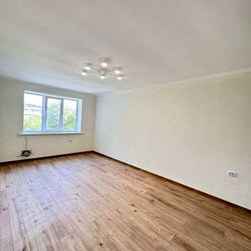 Продам 2-х кімнатну квартиру з ремонтом