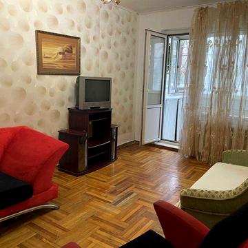 Продам 2х квартиру газовый дом  Добровольского .