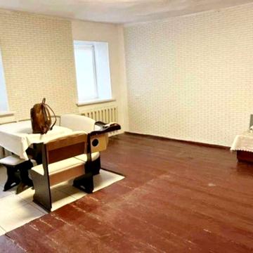 продам 1 к\к Шосейна р-он Центральн ринок 32 м,всі зручності НЕДОРОГО